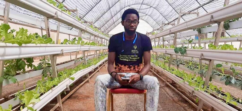 HAVE YOU HEARD ABOUT FARMER SAMSON OGBOLE AND THE SOILLESS FARM LAB?